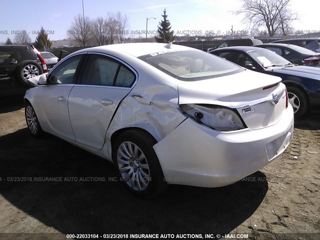 2G4GR5EK1C9146716 - 2012 BUICK REGAL WHITE photo 3