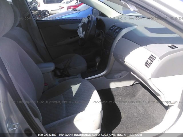 JTDBL40E59J042173 - 2009 TOYOTA COROLLA LE/XLE SILVER photo 5