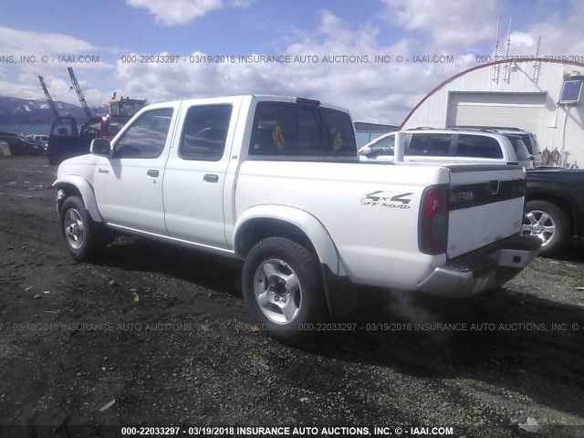 1N6ED27Y0YC307645 - 2000 NISSAN FRONTIER CREW CAB XE/CREW CAB SE WHITE photo 3