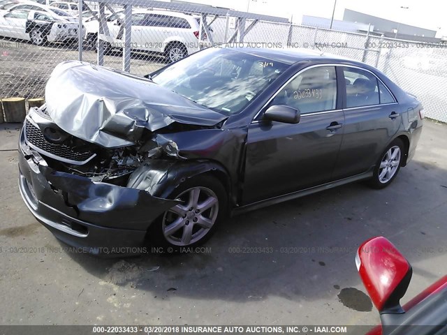 4T1BE46K09U903406 - 2009 TOYOTA CAMRY SE/LE/XLE GRAY photo 2