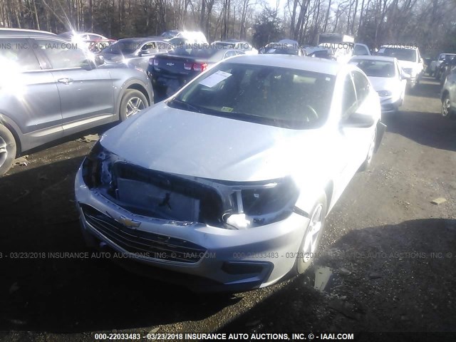 1G1ZB5ST2HF159917 - 2017 CHEVROLET MALIBU LS 银色 照片 2