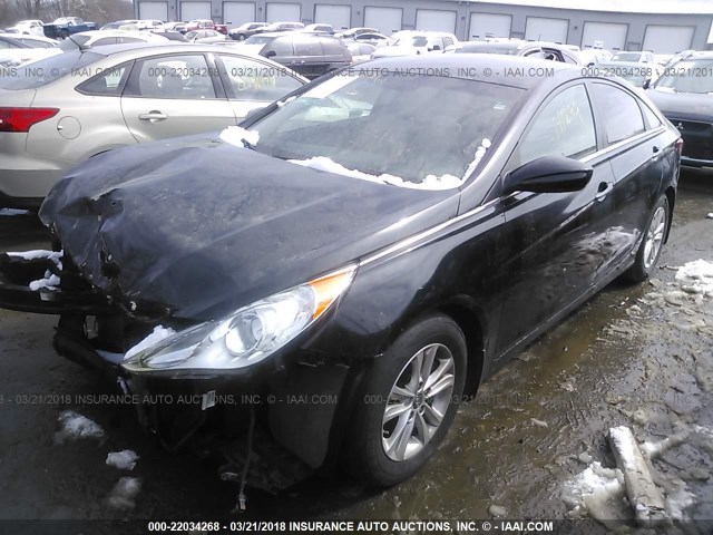 5NPEB4AC3DH532111 - 2013 HYUNDAI SONATA GLS BLACK photo 2