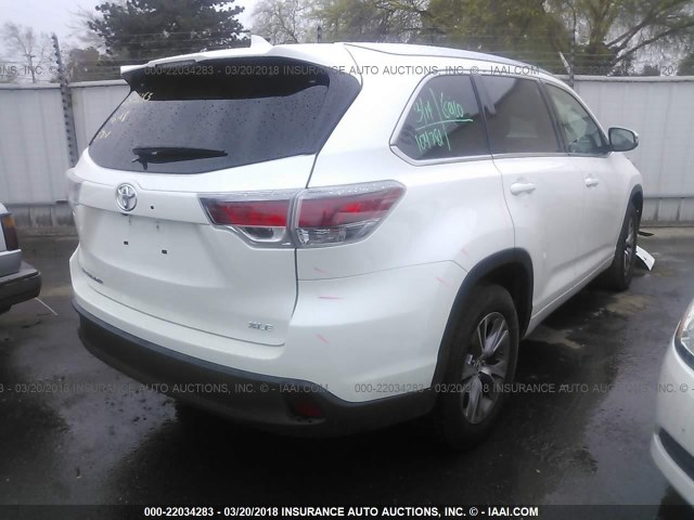 5TDKKRFHXFS104781 - 2015 TOYOTA HIGHLANDER XLE თეთრი ფოტო 4