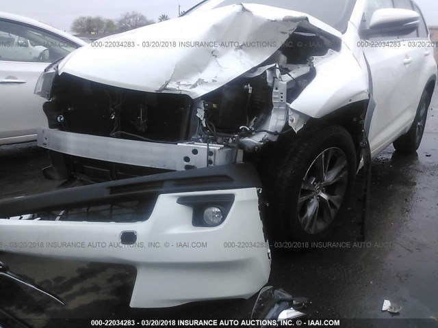 5TDKKRFHXFS104781 - 2015 TOYOTA HIGHLANDER XLE თეთრი ფოტო 6