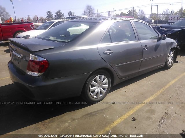 4T1BE30K85U523582 - 2005 TOYOTA CAMRY LE/XLE/SE GRAY photo 4