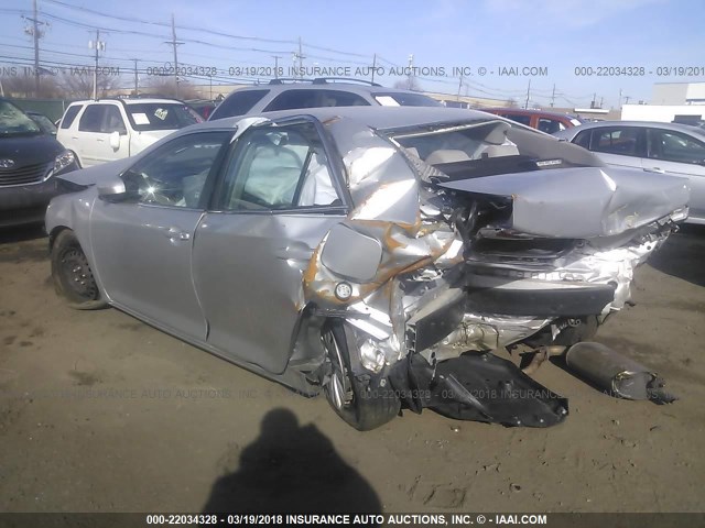 4T1BF1FK2EU450556 - 2014 TOYOTA CAMRY L/SE/LE/XLE 银色 照片 3