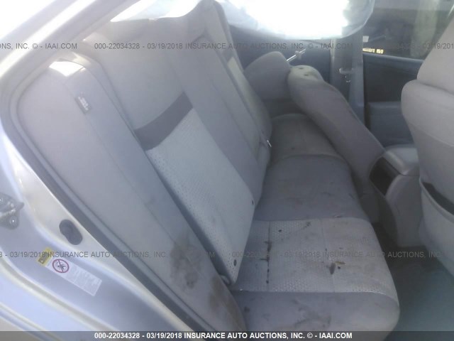 4T1BF1FK2EU450556 - 2014 TOYOTA CAMRY L/SE/LE/XLE 银色 照片 8