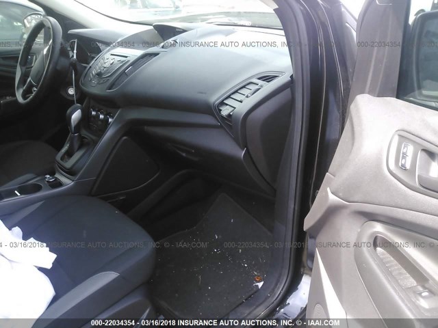 1FMCU0F70FUC55220 - 2015 FORD ESCAPE S BLACK photo 5