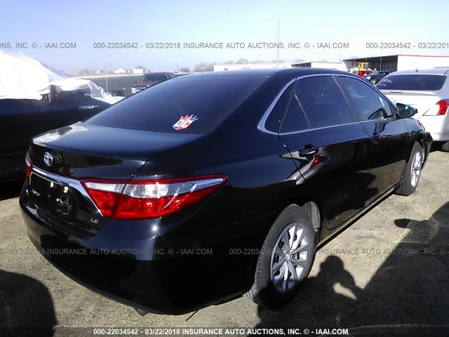 4T4BF1FK4GR518073 - 2016 TOYOTA CAMRY LE/XLE/SE/XSE BLACK photo 4