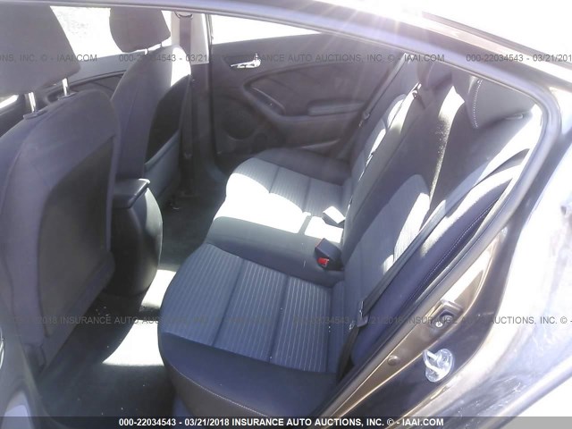 KNAFX4A66F5355604 - 2015 KIA FORTE LX GOLD photo 8