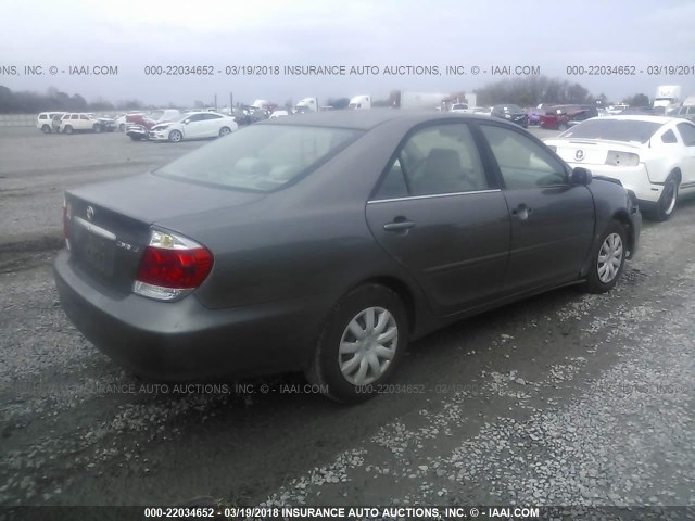 4T1BE32K75U990621 - 2005 TOYOTA CAMRY LE/XLE/SE Сұр фото 4