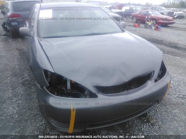 4T1BE32K75U990621 - 2005 TOYOTA CAMRY LE/XLE/SE Сұр фото 6