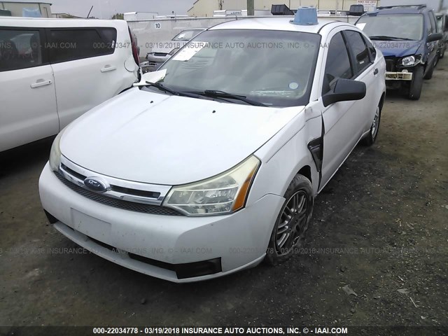 1FAHP35N28W116545 - 2008 FORD FOCUS SE/SEL/SES WHITE photo 6