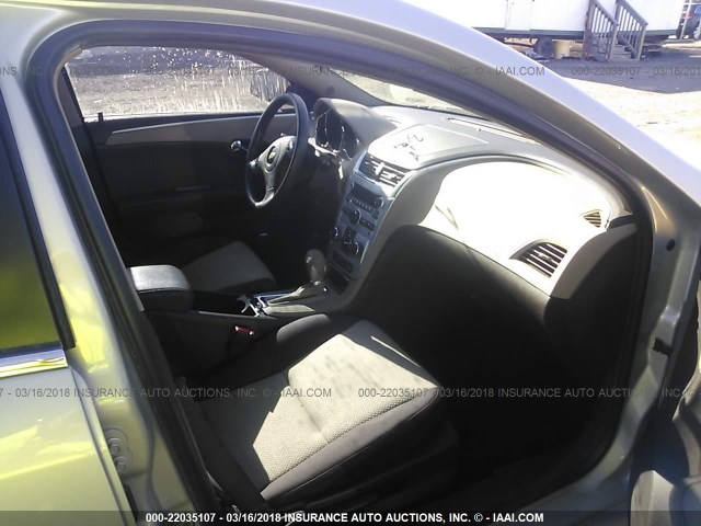 1G1ZB5EB4AF260711 - 2010 CHEVROLET MALIBU LS Şampan foto 5