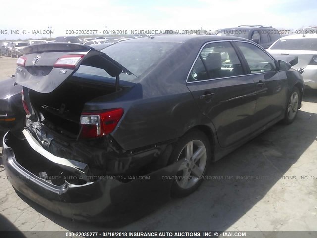 4T1BF1FK7EU845901 - 2014 TOYOTA CAMRY L/SE/LE/XLE 灰色 照片 4