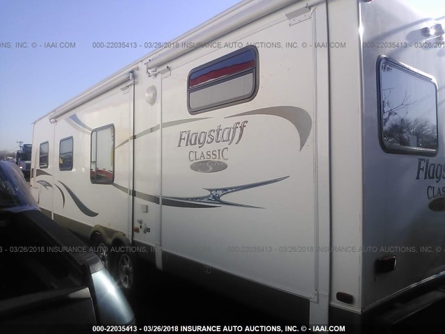 4X4TFLG21C1843184 - 2012 FOREST RIVER FLT831BHDS  白色 照片 3