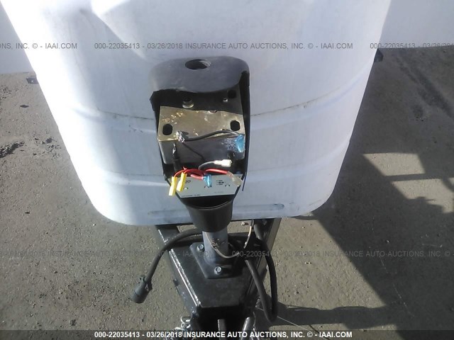 4X4TFLG21C1843184 - 2012 FOREST RIVER FLT831BHDS  白色 照片 6