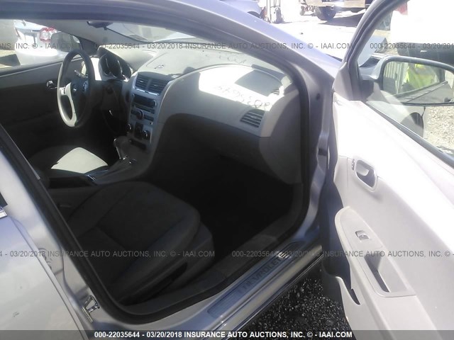 1G1ZC5E06CF144781 - 2012 CHEVROLET MALIBU 1LT 银色 照片 5