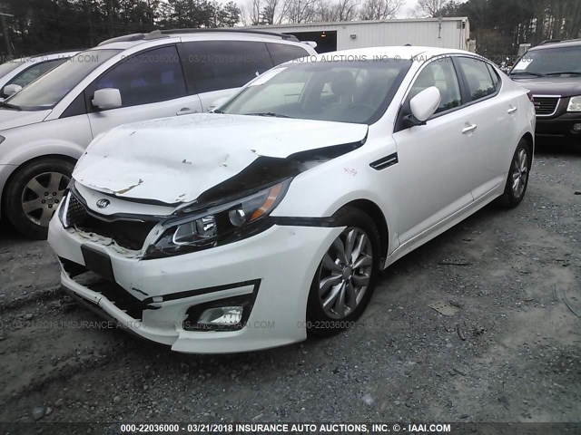 5XXGN4A75FG394136 - 2015 KIA OPTIMA EX WHITE photo 2