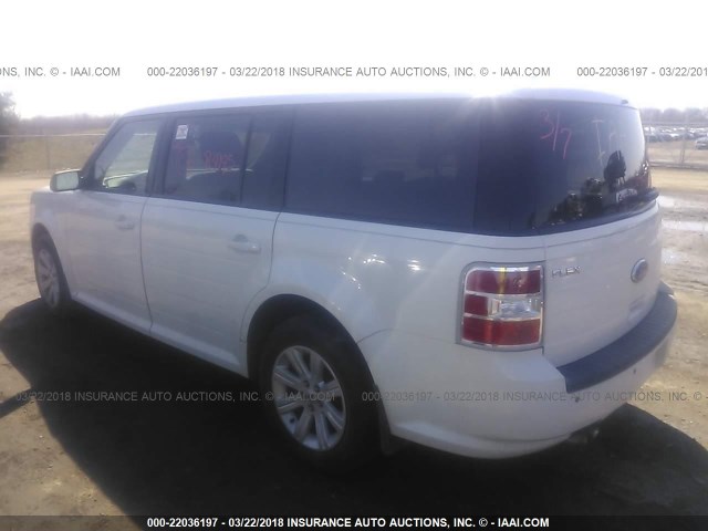 2FMGK5BC4ABA43202 - 2010 FORD FLEX SE WHITE photo 3