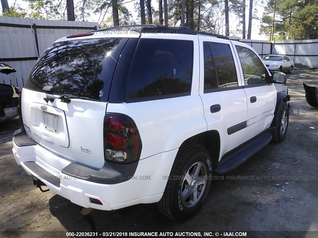 1GNDS13S652372315 - 2005 CHEVROLET TRAILBLAZER LS/LT WHITE photo 4