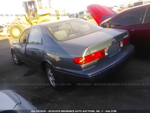 4T1BG22K61U775679 - 2001 TOYOTA CAMRY CE/LE/XLE BLUE photo 3