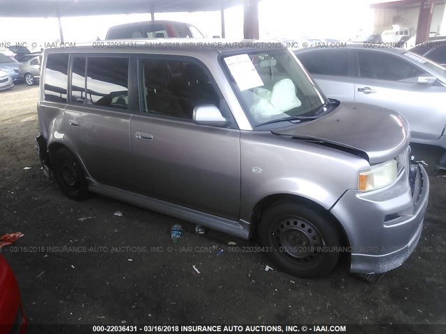 JTLKT324240149702 - 2004 TOYOTA SCION XB SILVER photo 1