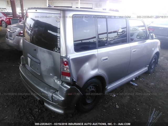 JTLKT324240149702 - 2004 TOYOTA SCION XB SILVER photo 4