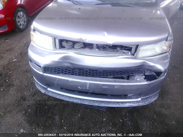 JTLKT324240149702 - 2004 TOYOTA SCION XB SILVER photo 6