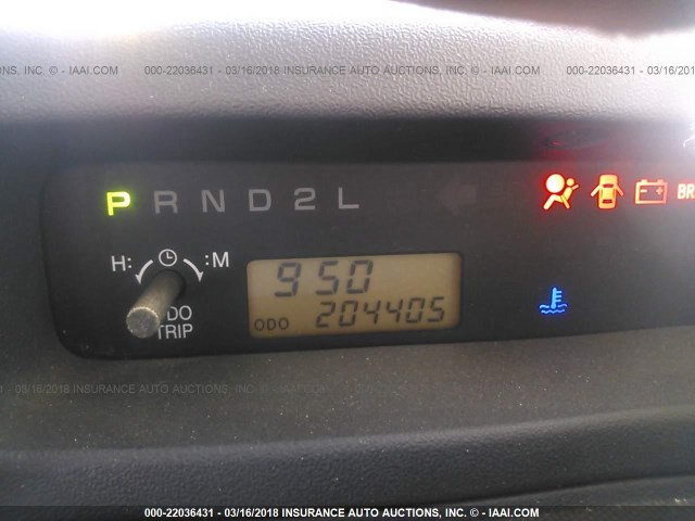 JTLKT324240149702 - 2004 TOYOTA SCION XB SILVER photo 7