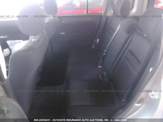 JTLKT324240149702 - 2004 TOYOTA SCION XB SILVER photo 8