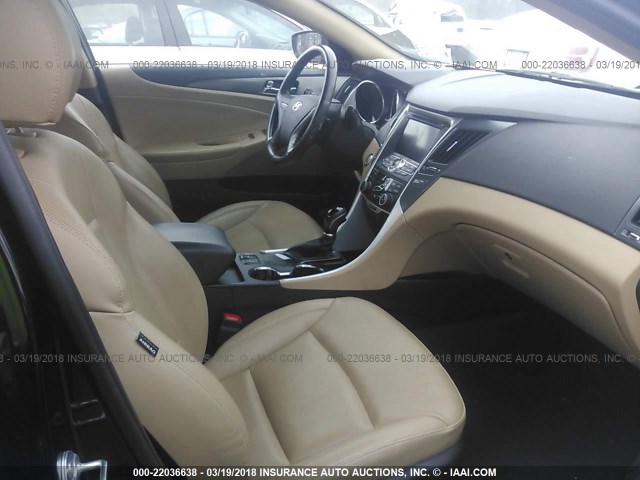 KMHEC4A42EA115914 - 2014 HYUNDAI SONATA HYBRID Սև լուսանկար 5