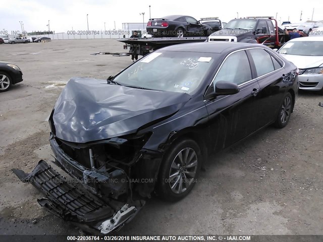 4T4BF1FK9FR498790 - 2015 TOYOTA CAMRY LE/XLE/SE/XSE 黑色 照片 2