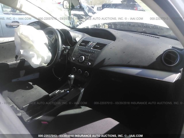 JM1BL1L70D1727556 - 2013 MAZDA 3 I WHITE photo 5