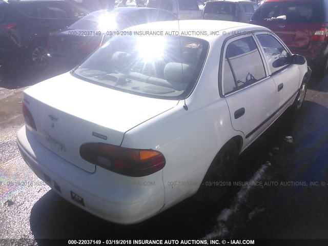 1Y1SK52811Z439171 - 2001 CHEVROLET GEO PRIZM LSI WHITE photo 4