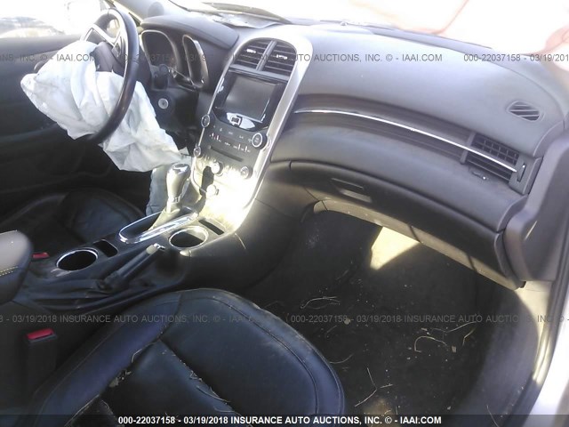 1G11H5SLXEF262364 - 2014 CHEVROLET MALIBU LTZ 银色 照片 5
