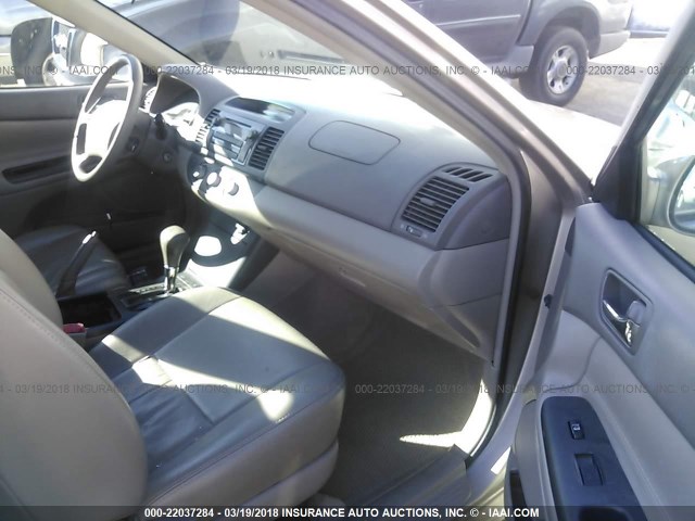 4T1BE32K85U031146 - 2005 TOYOTA CAMRY LE/XLE/SE 棕色 照片 5