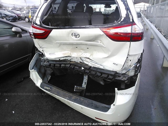 5TDYK3DC1GS738772 - 2016 TOYOTA SIENNA XLE/LIMITED WHITE photo 6