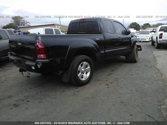 5TETU62N38Z521156 - 2008 TOYOTA TACOMA PRERUNNER ACCESS CAB BLACK photo 4