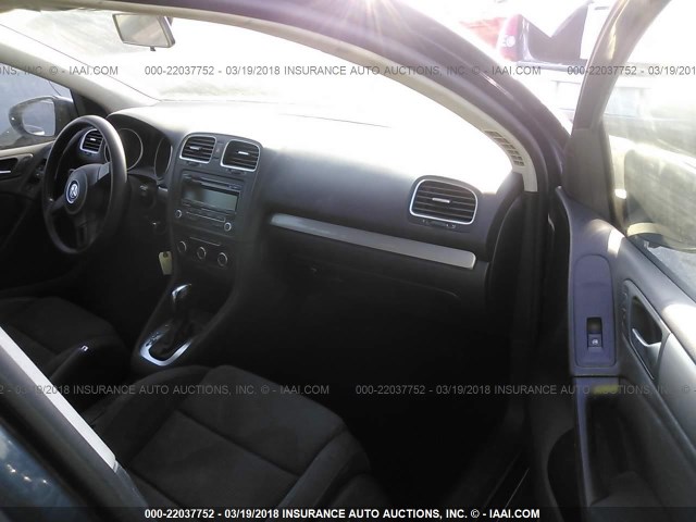 WVWDB7AJ4DW084869 - 2013 VOLKSWAGEN GOLF 灰色 照片 5