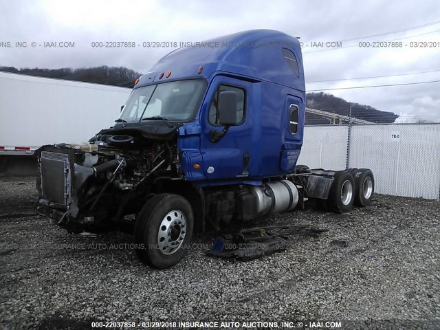 3AKJGLD55ESFT3586 - 2014 FREIGHTLINER CASCADIA 125  BLUE photo 2