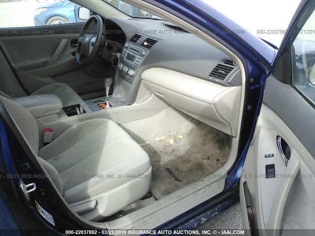 4T1BE46K98U200708 - 2008 TOYOTA CAMRY CE/LE/XLE/SE Dark Blue photo 5