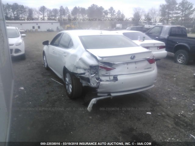 JTHBW1GG7D2010405 - 2013 LEXUS ES 300H WHITE photo 3