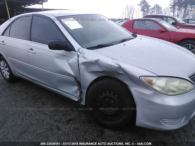 4T1BE32K65U385327 - 2005 TOYOTA CAMRY LE/XLE/SE 银色 照片 6