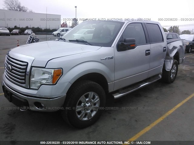 1FTFW1EF1BFA76323 - 2011 FORD F150 SUPERCREW SILVER photo 2