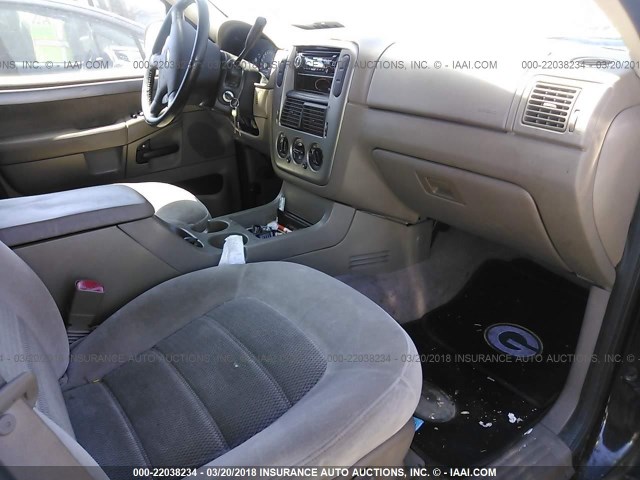 1FMZU63K24UB67403 - 2004 FORD EXPLORER XLT/XLT SPORT/NBX BLACK photo 5