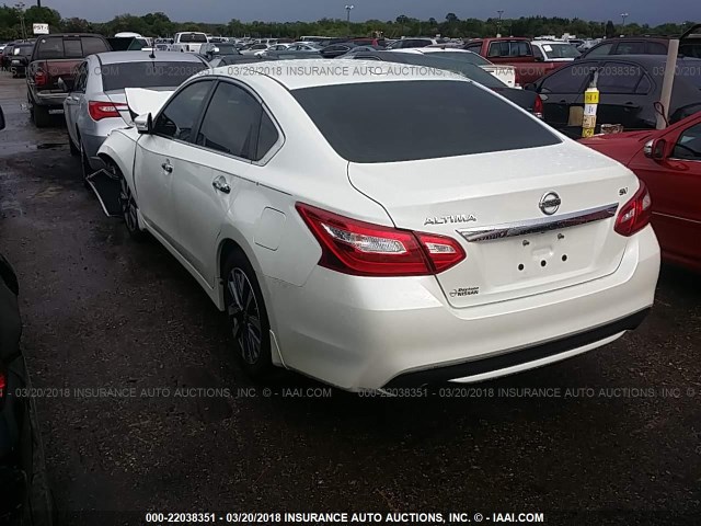 1N4AL3AP7HC203119 - 2017 NISSAN ALTIMA 2.5/S/SV/SL/SR WHITE photo 3