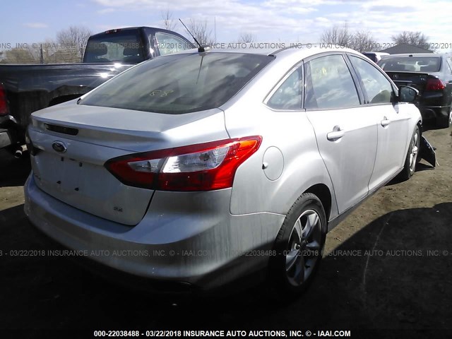 1FADP3F26DL291556 - 2013 FORD FOCUS SE SILVER photo 4