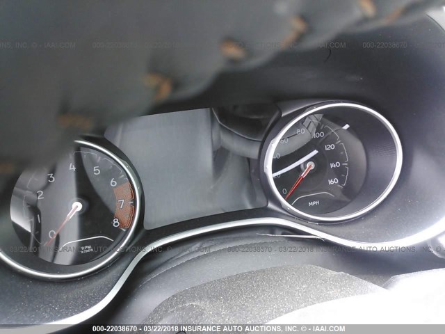 3C4NJDBB4JT114922 - 2018 JEEP COMPASS LATITUDE 白色 照片 7