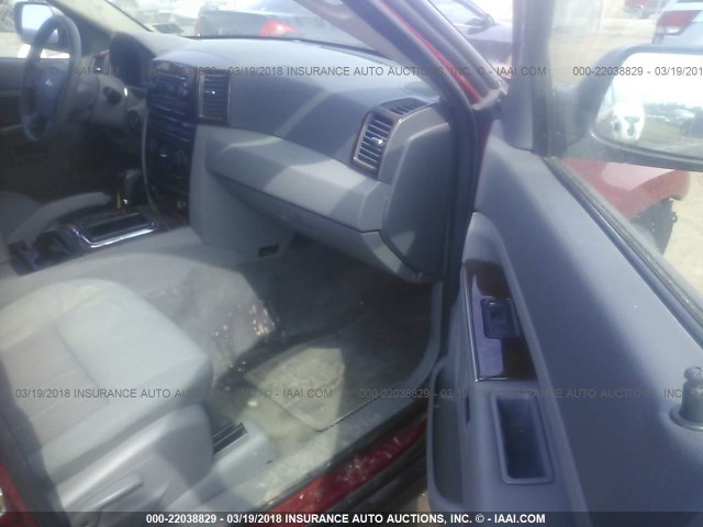 1J4GR48K75C566741 - 2005 JEEP GRAND CHEROKEE LAREDO/COLUMBIA/FREEDOM 栗色 照片 5